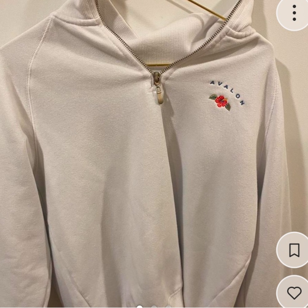 Avalon Cream Breezin' Up Hoodie